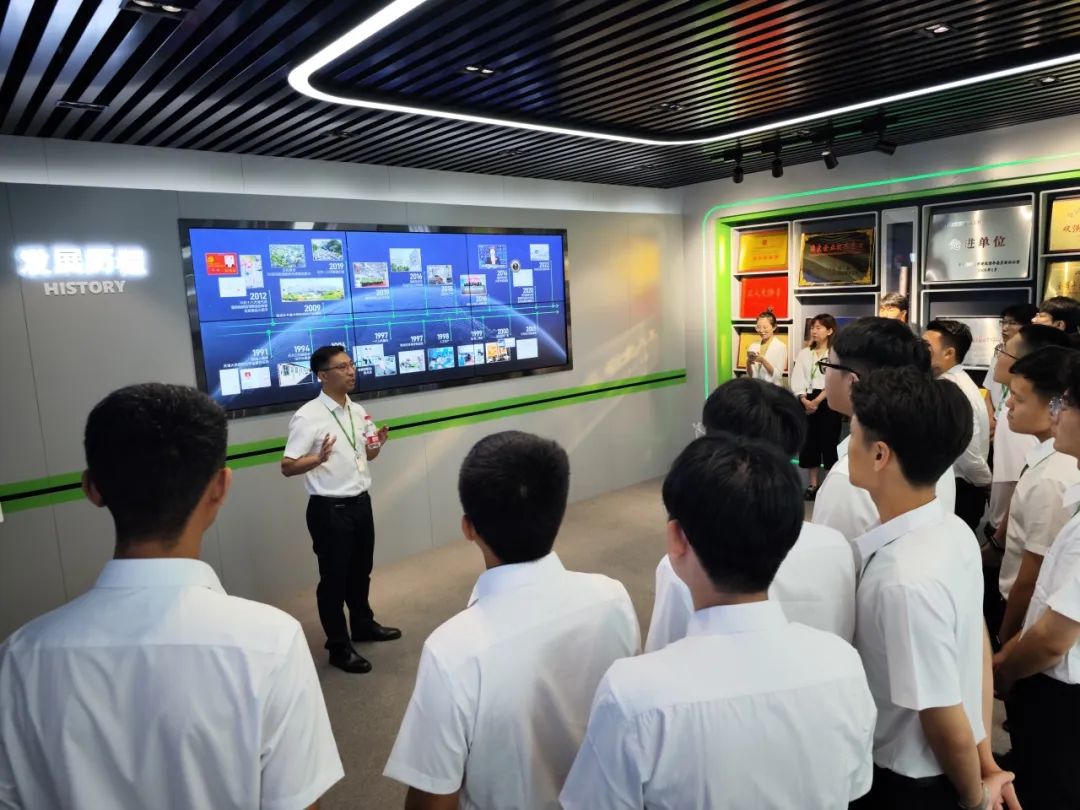 mg冰球突破·豪华版(试玩)官方网站