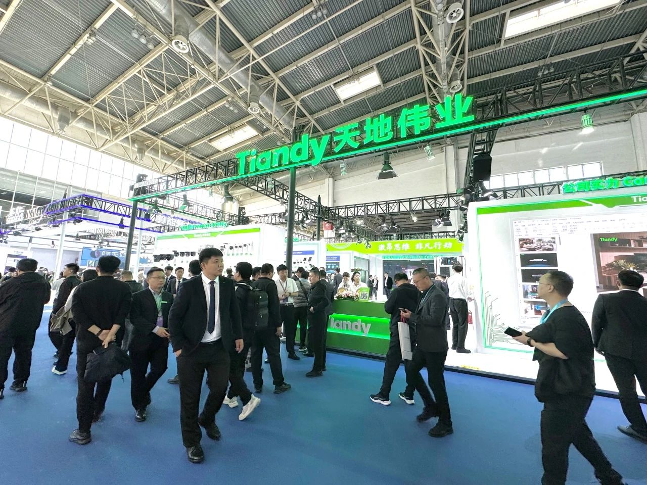 mg冰球突破·豪华版(试玩)官方网站